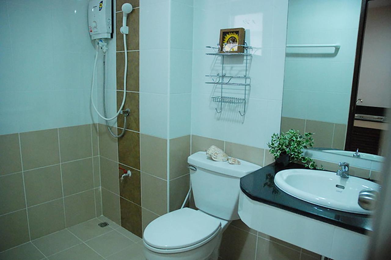 Mok Mek 72 Hotel Bangkok Bagian luar foto