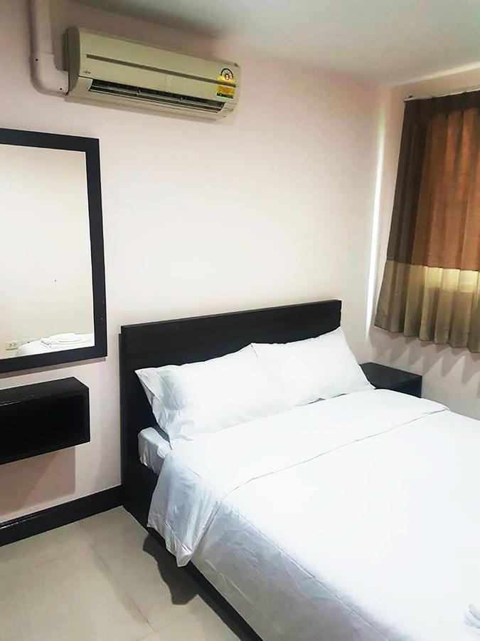 Mok Mek 72 Hotel Bangkok Bagian luar foto